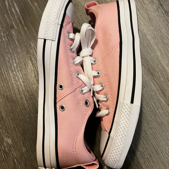 Pink Converse - Picture 6 of 6